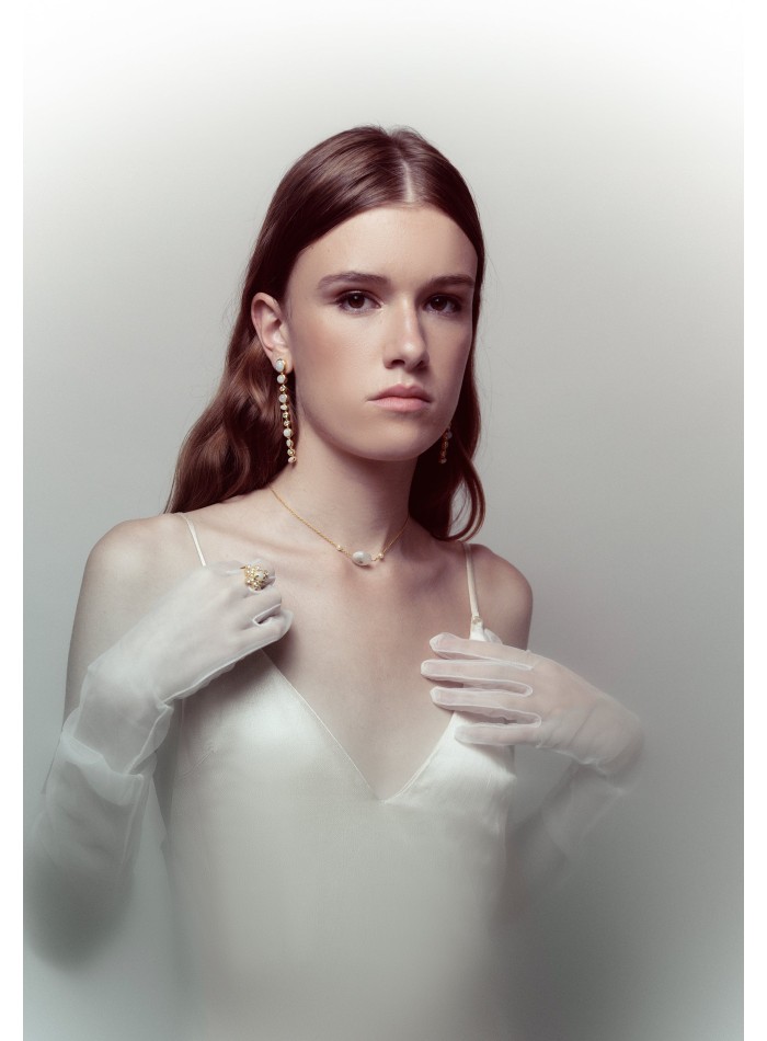 Longues boucles d'oreilles avec plusieurs...