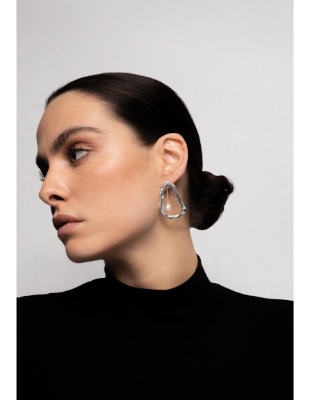 Silver plated earrings with gold plated chain and pearl