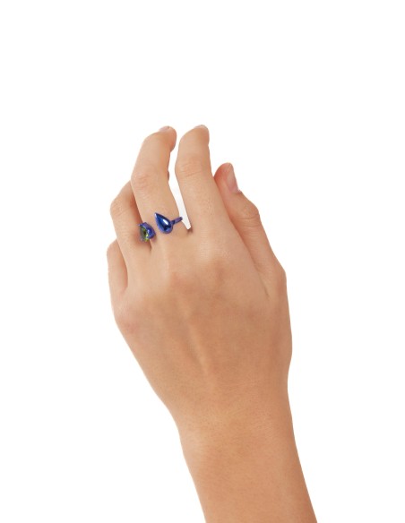 Anillo azul con circonita