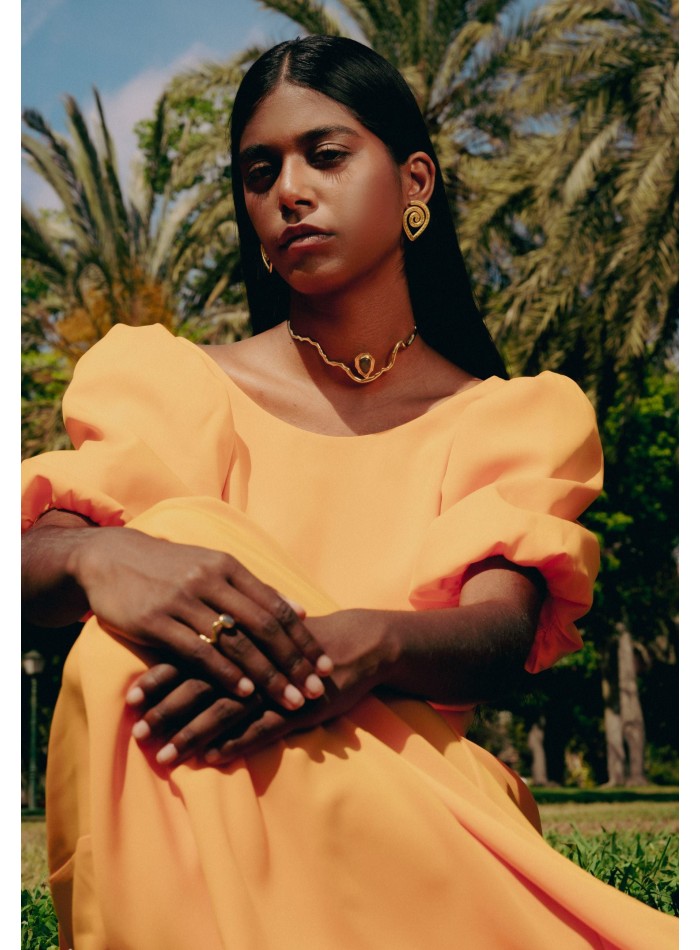 Tour de cou en or avec pierre semi-précieuse...