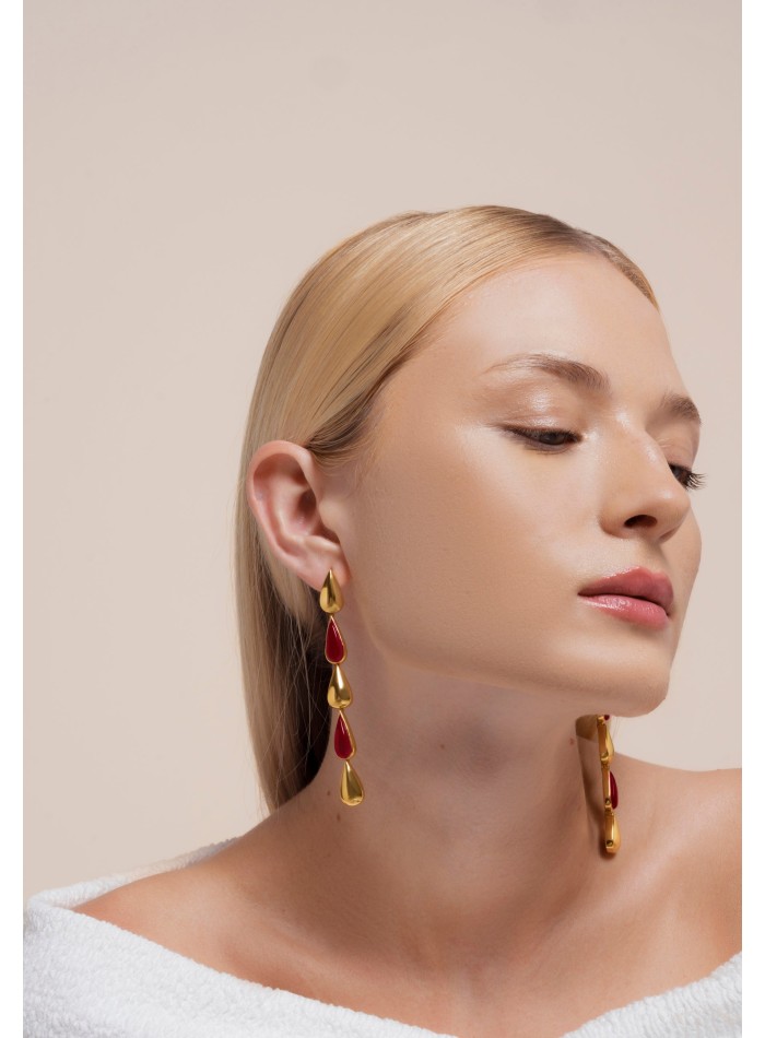 Boucles d'oreilles longues en grenat et plaqué or