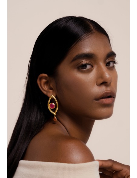 Gold earrings orange eye shape with stone