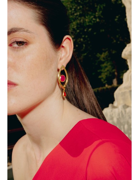Gold earrings orange eye shape with stone