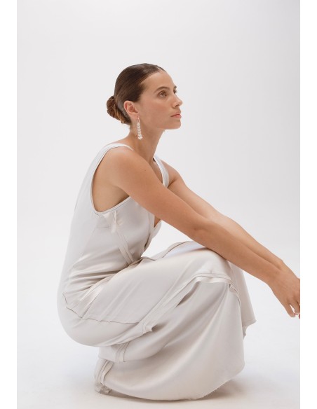 Silver earrings with pearl pendants