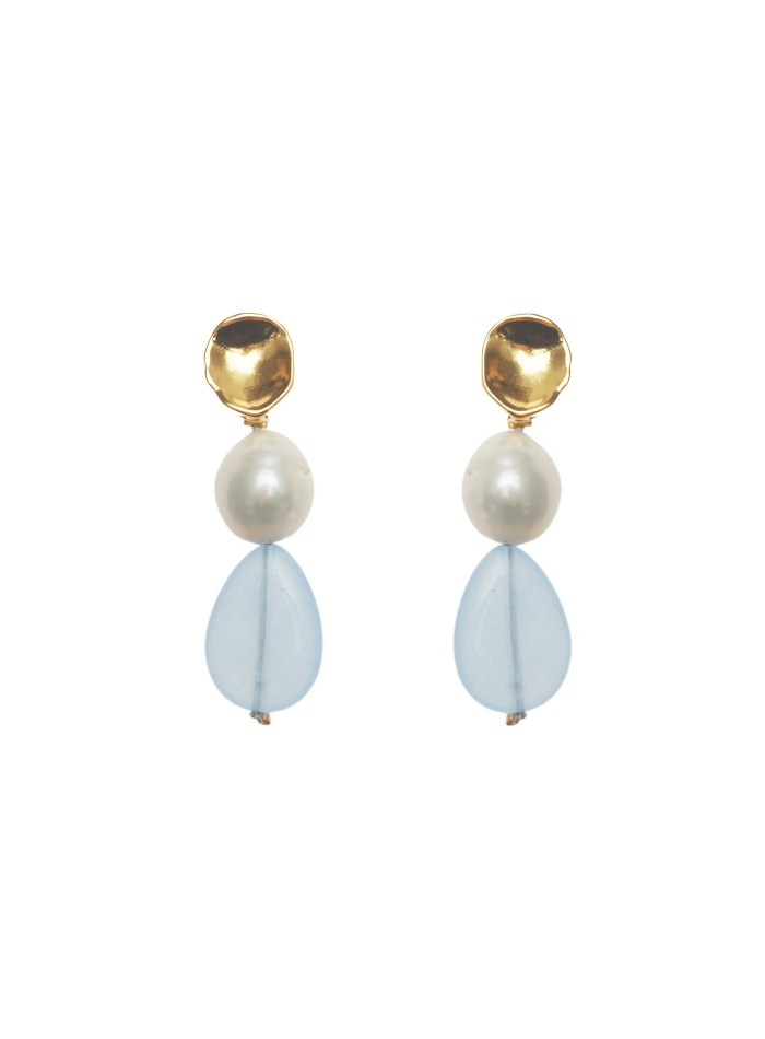 Boucles d'oreilles avec perles et pierres bleues claires
