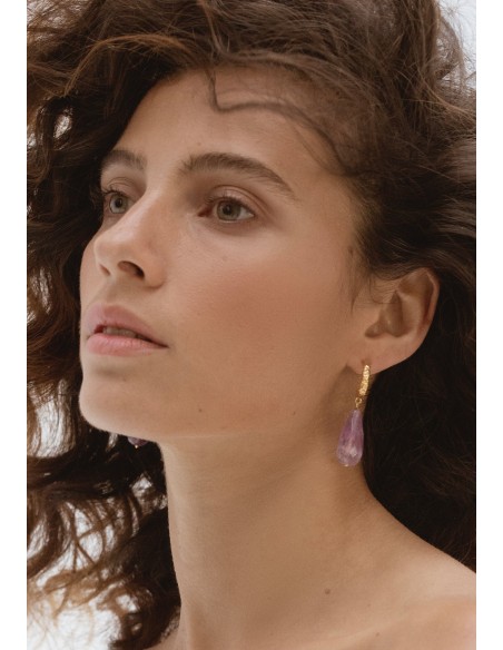 Aros dorados con piedra amatista Aros dorados con piedra amatista
