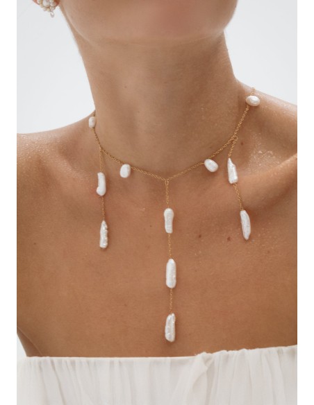 Collier plaqué or avec pendentifs en perles