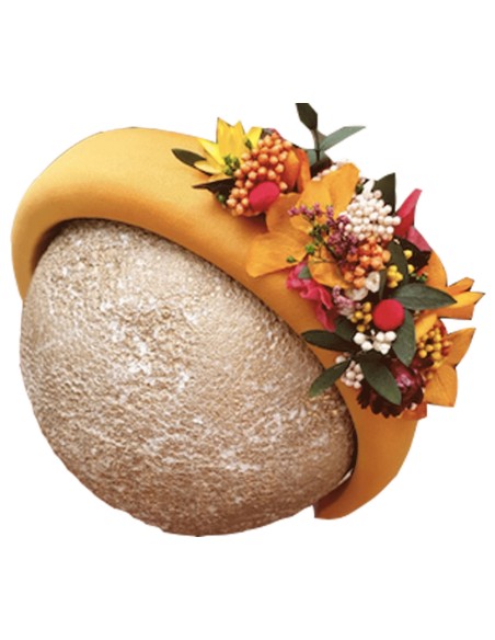 Mustard padded headband with preserved flowers – Amaya INVITADISIMA