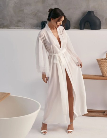 Robe de mariée lingerie avec manches bouffantes et ceinture