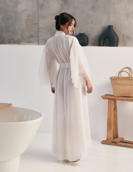 Robe de mariée lingerie avec manches bouffantes et ceinture