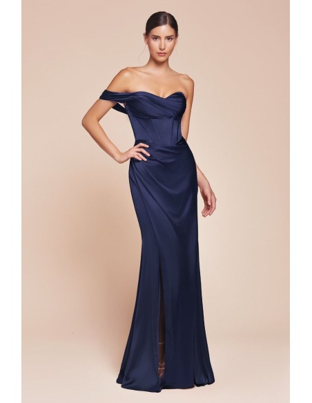 Vestido de fiesta largo de satén con escote corazón