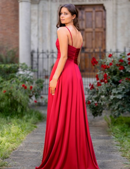 Vestido de invitada largo de gasa con tirante fino