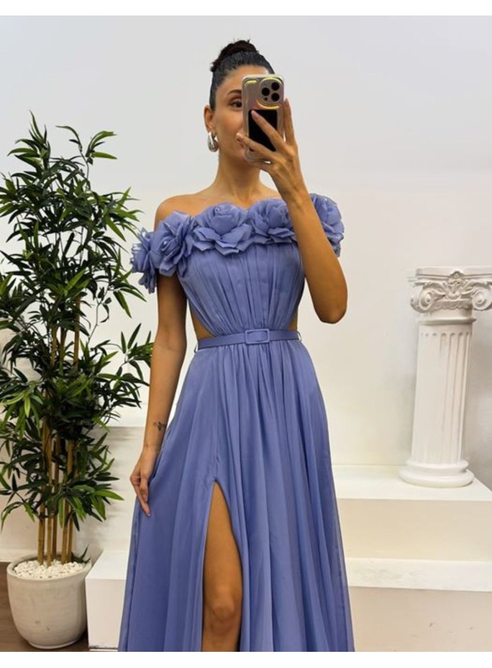 Long party dress with flower neckline and skirt slit