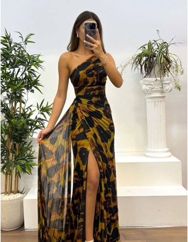 Vestido largo de gasa estampada con escote asimétrico