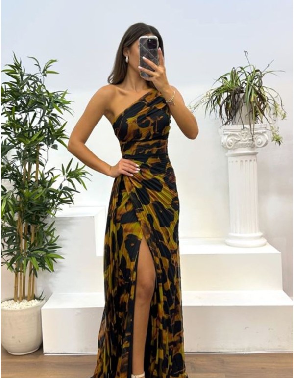 Vestido largo de gasa estampada con escote asimétrico 2