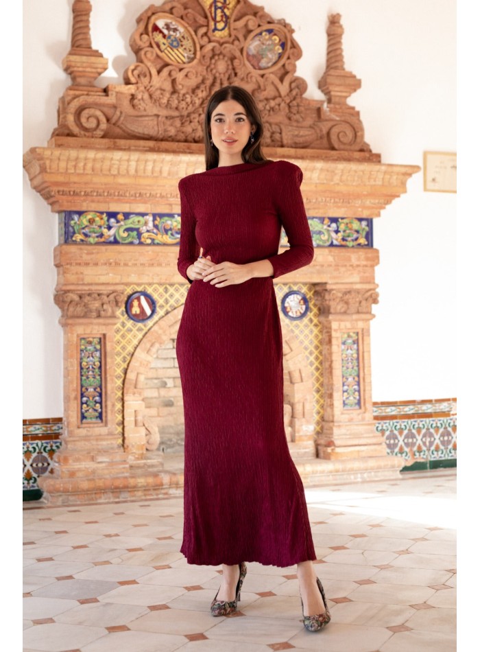 Robe longue marron avec décolleté dans le dos
