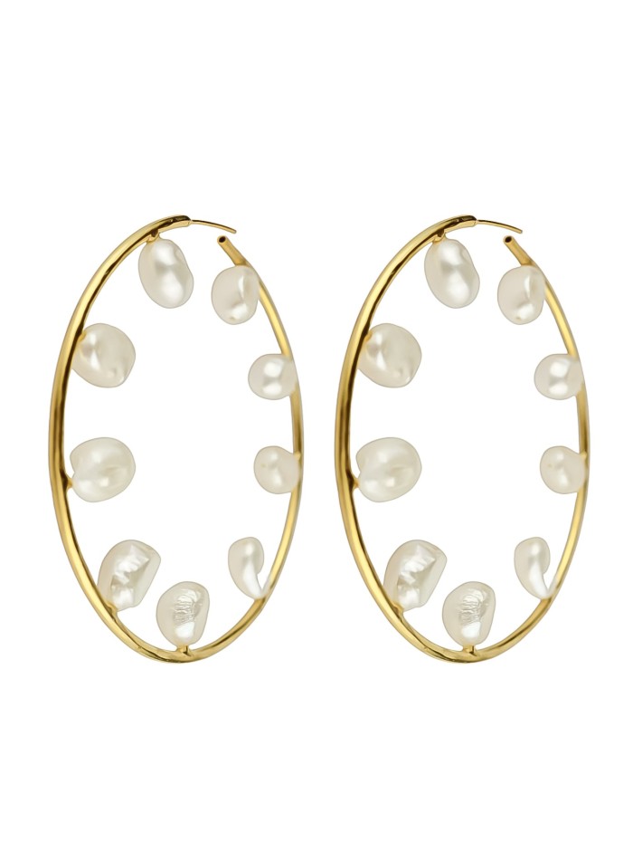 Gold party earrings with pearls