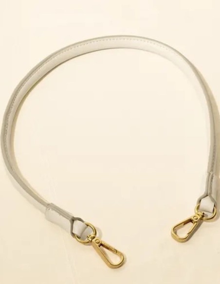 Bolso de mano marfil con forma de gyoza con asas dobles