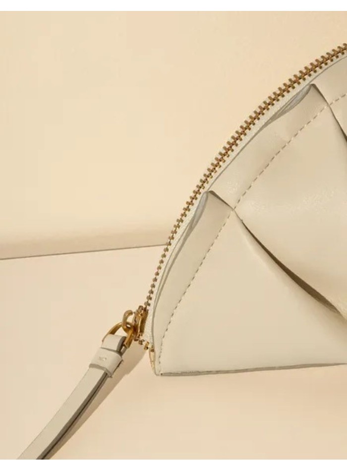 Bolso mini de mano marfil en forma de gyoza - para bodas y ocasiones especiales