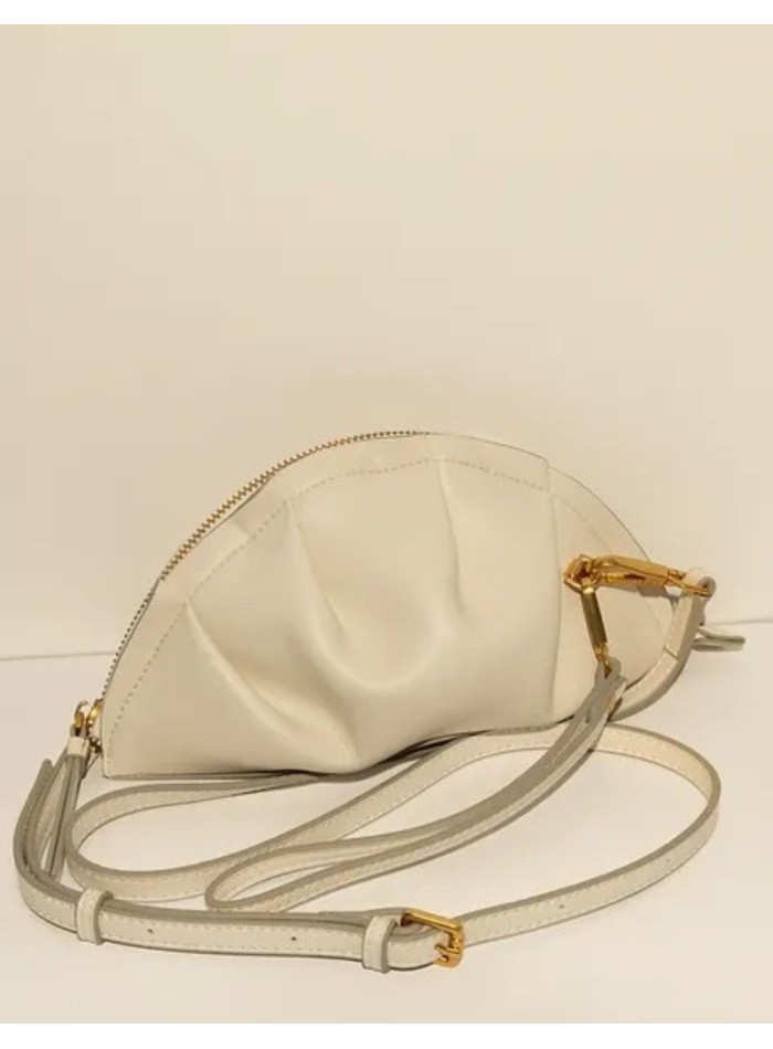 Ivory gyoza-shaped mini hand bag