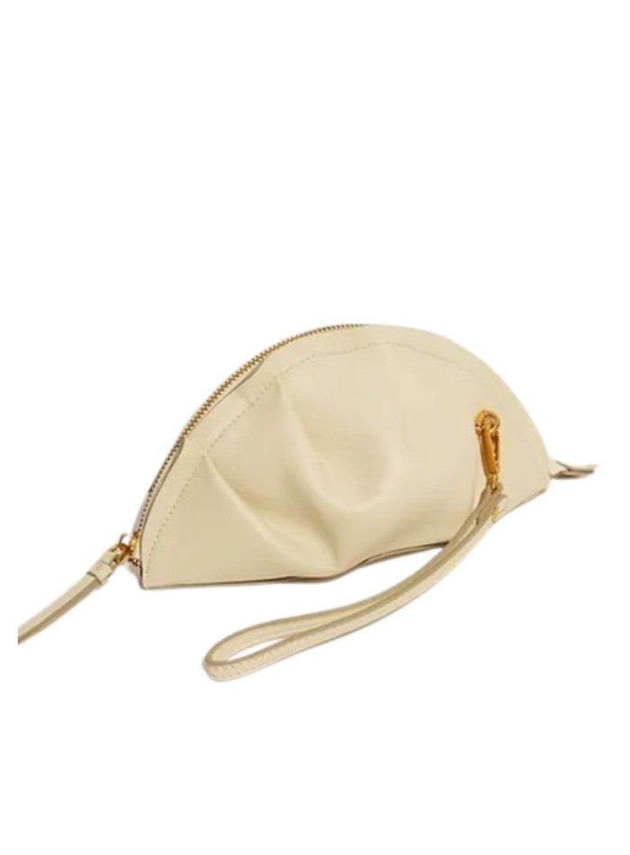 Ivory gyoza-shaped mini hand bag