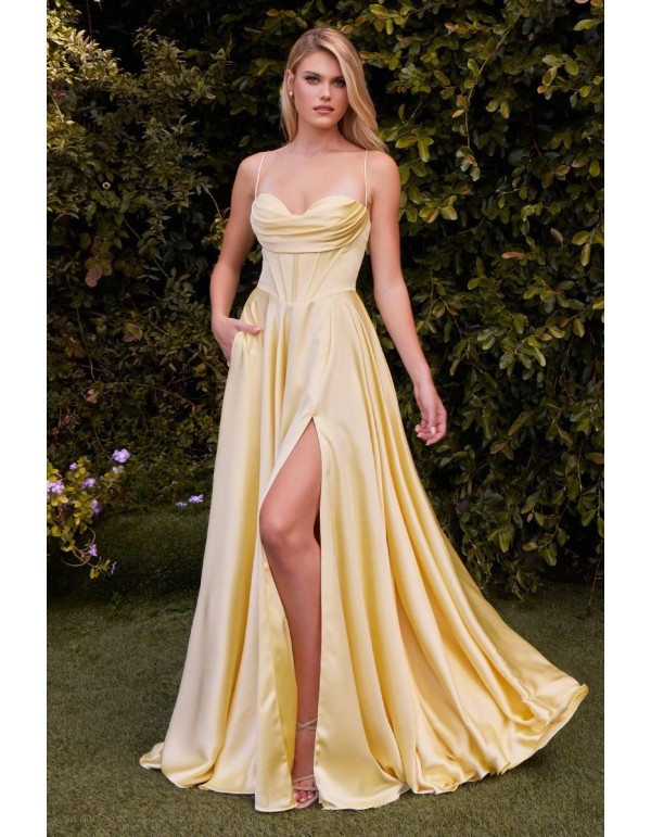 Vestido de fiesta con escote corazón y falda de vuelo 2