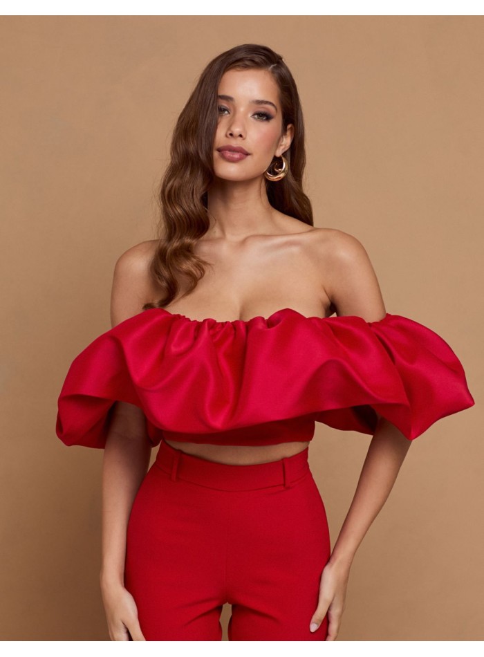 Top de fiesta rojo con maxi volante bandeau