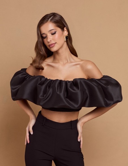 Top de fiesta negro con maxi volante bandeau para eventos Top de fiesta negro con maxi volante bandeau para eventos