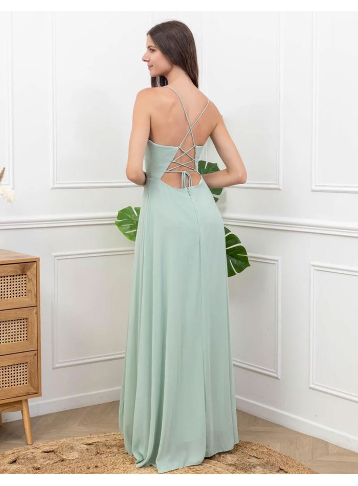 Robe de soirée longue avec un dos ouvert