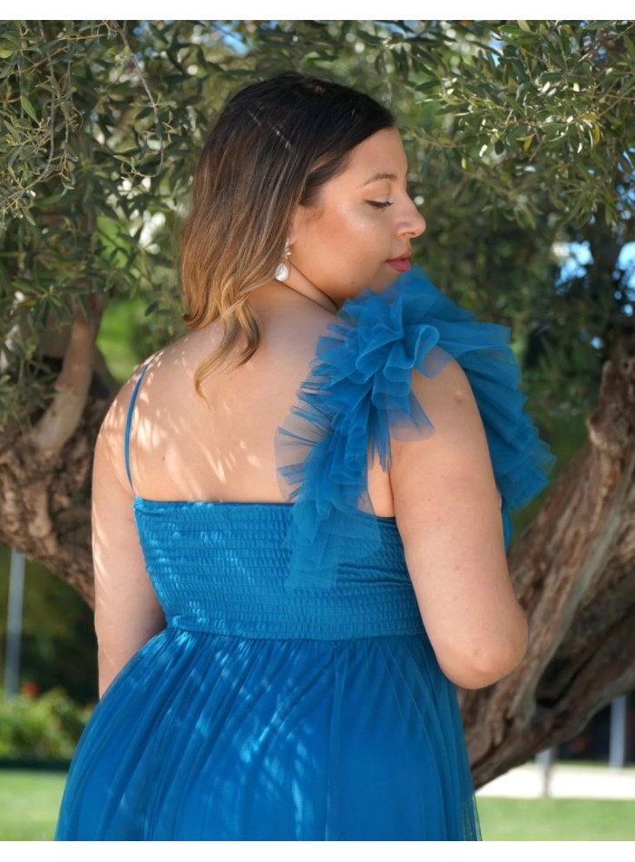 Long tulle dress with decorated shoulder for...