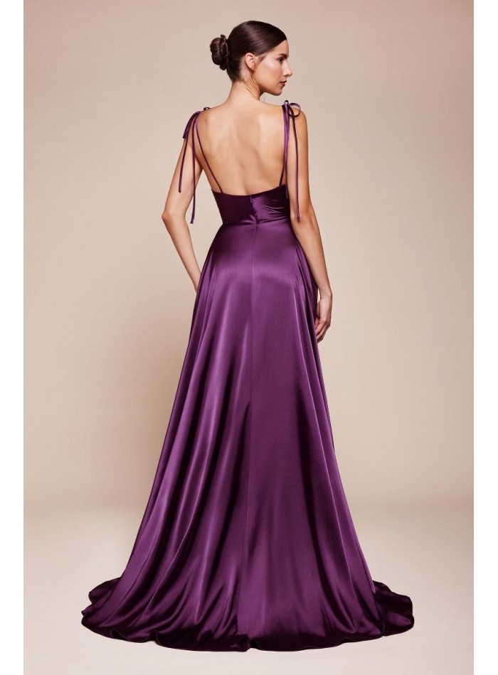 Robe de fête désinfectée avec jupe flottante et...