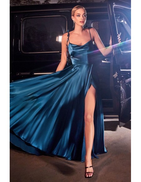 Vestido de fiesta sanitado con falda de vuelo y tirantes ajustables