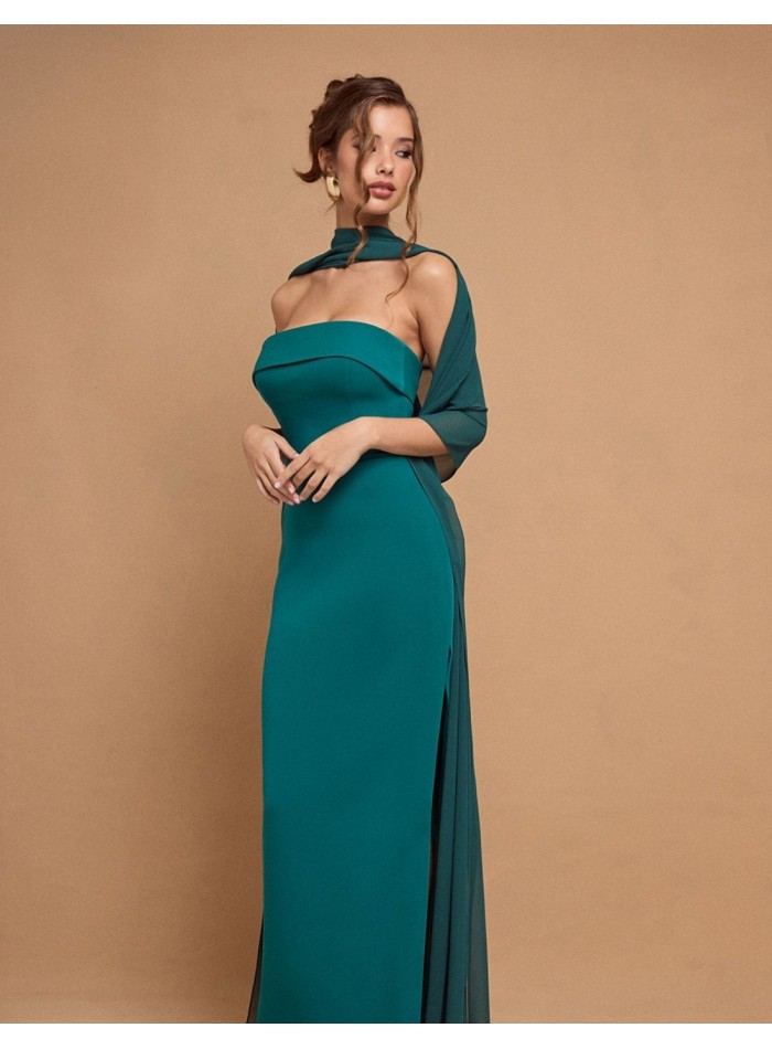 Strapless long dress with emerald green cape