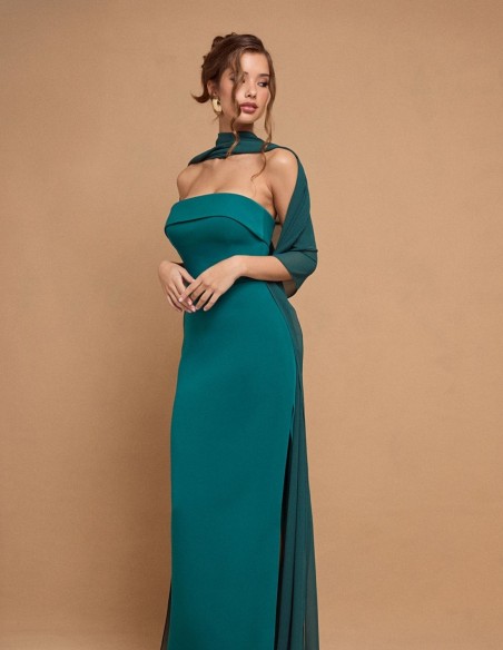 Vestido largo palabra de honor con capa verde esmeralda