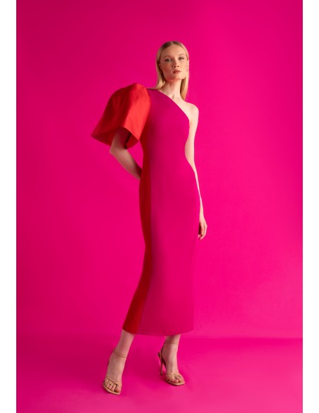 Vestido bicolor asimétrico con hombro descubierto y manga de tafetán para bodas