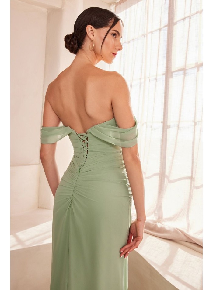 Robe de soirée longue avec encolure bandeau drapée