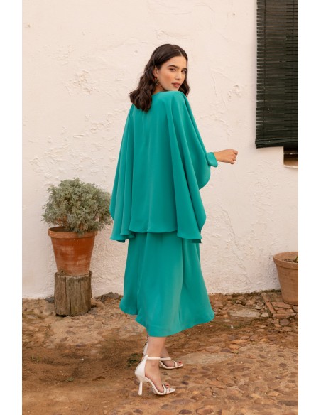 Robe midi turquoise avec cape asymétrique