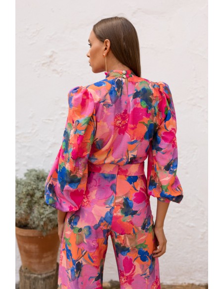 Conjunto dos piezas estampado floral rosa para ocasiones especiales Conjunto dos piezas estampado floral rosa para ocasiones especiales
