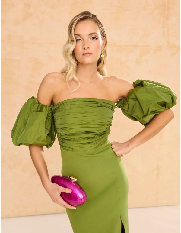 Robe midi décolletée sans bretelles avec manches...