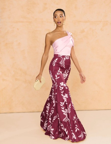 Long skirt with floral print and ruffle details