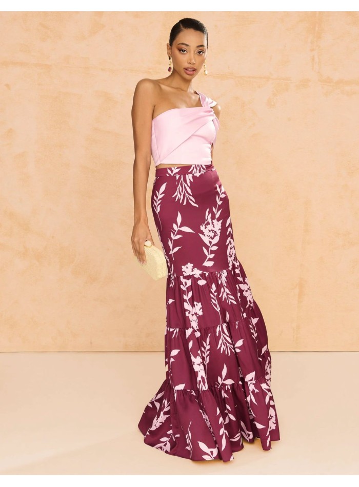 Long skirt with floral print and ruffle details