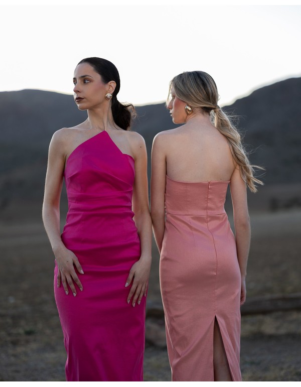 Vestido de fiesta midi con escote palabra de honor en pico 2