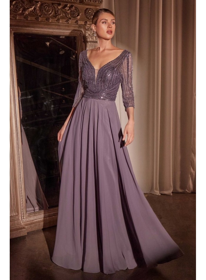 Long gown with V-neck and sleeves