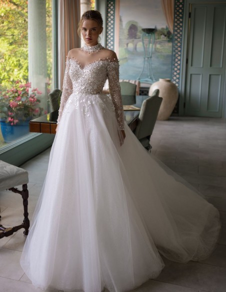 Vestido de novia marfil silueta princesa con maxi falda desmontable Vestido de novia marfil silueta princesa con maxi falda desmontable