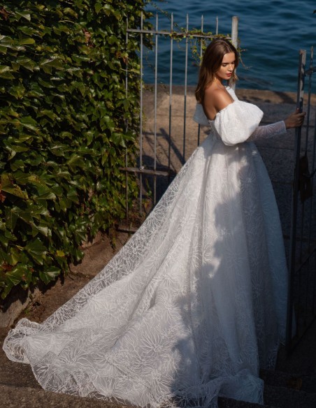 Ivory wedding dress with lace, open back and detachable sleeves