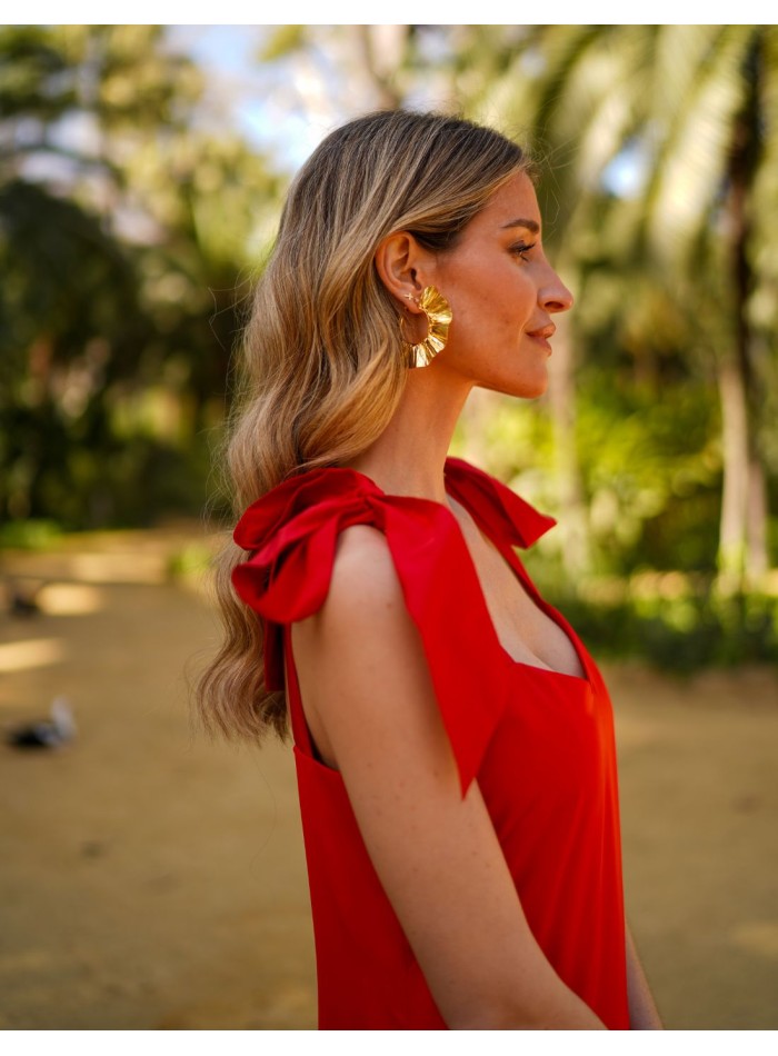 Vestido midi rojo con lazada para graduaciones