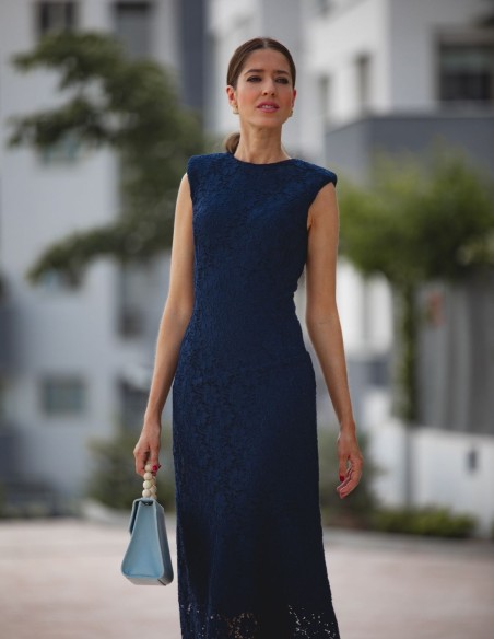 Vestido midi azul marino con hombreras para mama comunion Vestido midi azul marino con hombreras para mama comunion