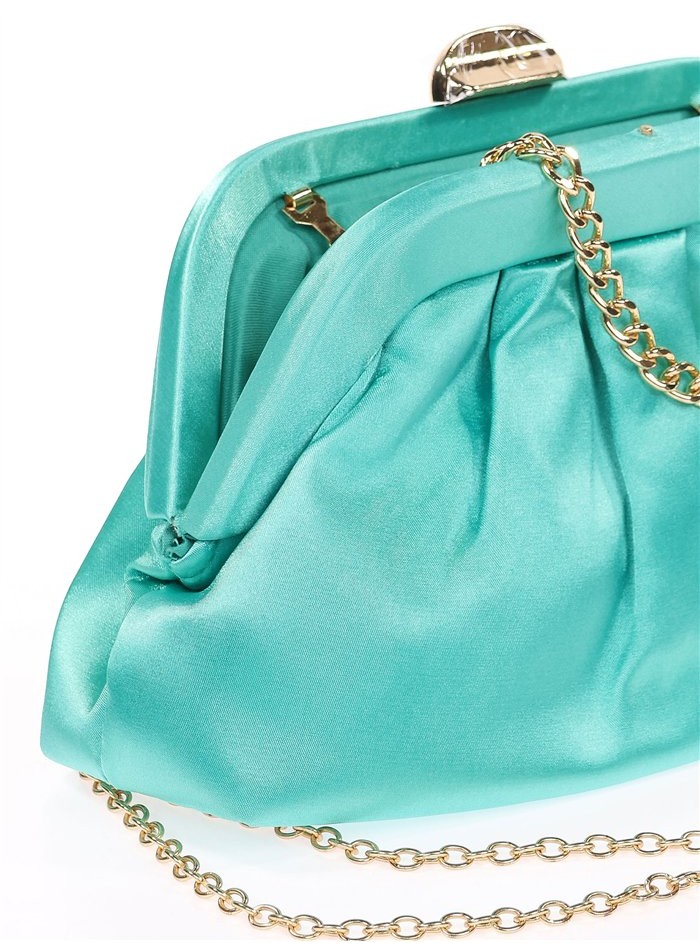 Cartera de mano para invitada en satén