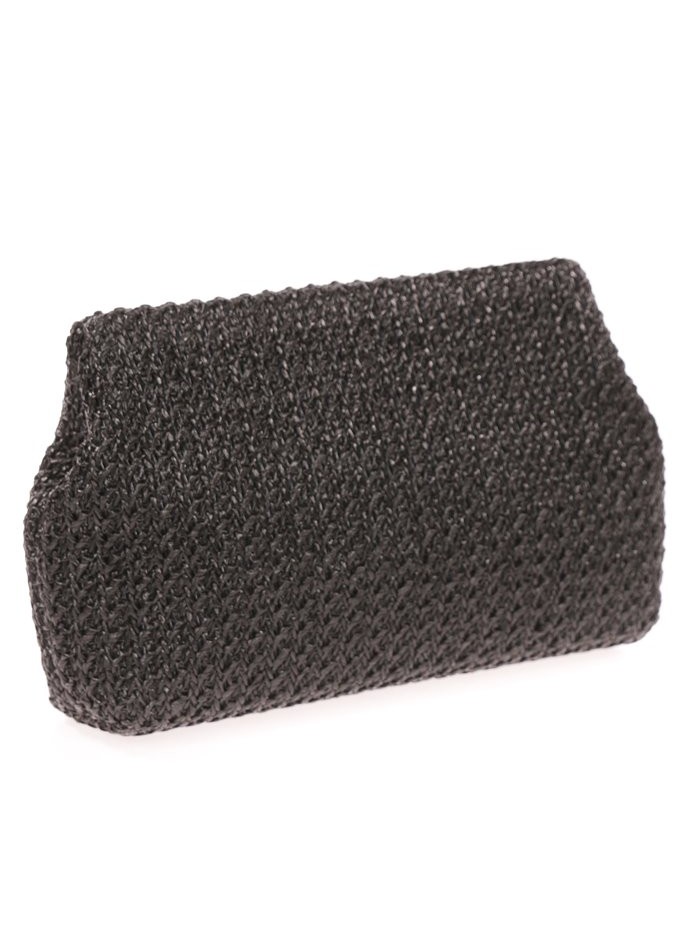 Raffia bag with magnet closure and long chain