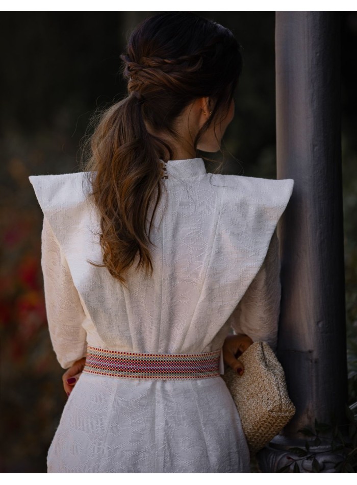 Sac en raphia avec fermoir aimanté et longue...